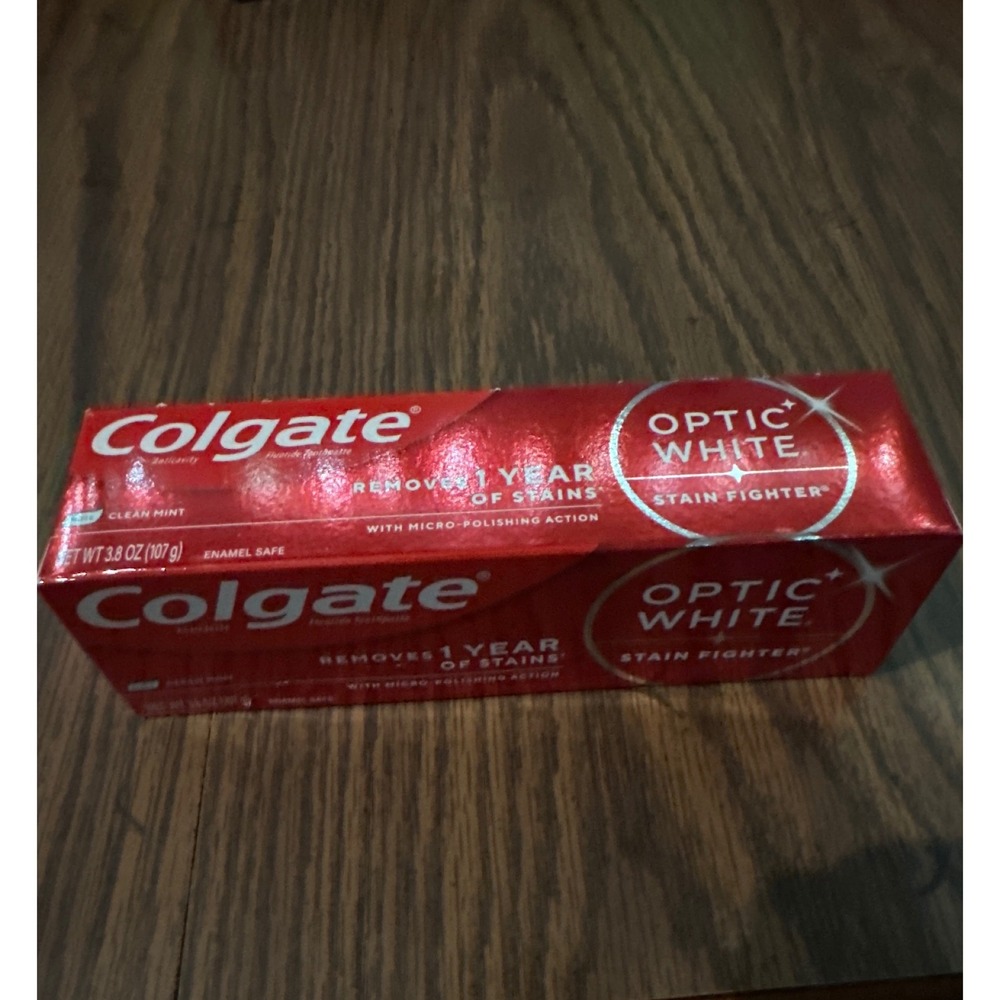Colgate Optic White Stain Fighter Toothpaste Clean Mint 3.8oz Exp 05/2028